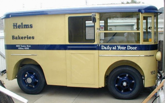 1936_Divco_Bakery_Bread_Delivery_Truck