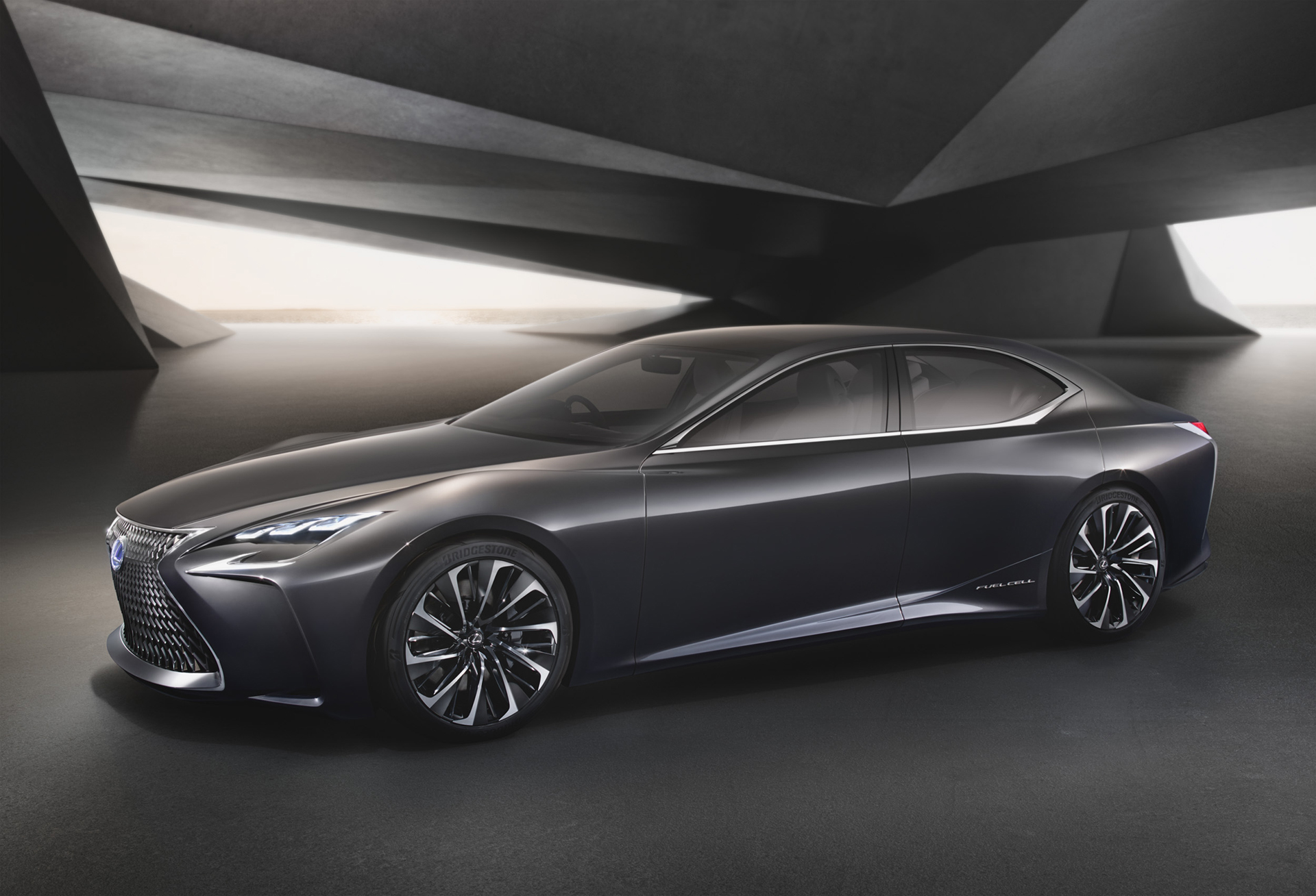 2016 Lexus LF-FC Concept (4)