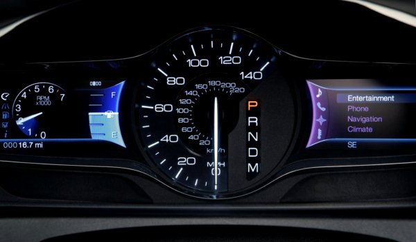 2011_Edge_MyFord_Touch_10_Instrument_Cluster
