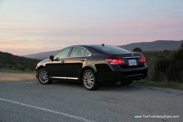 2012 Lexus ES350, Exterior, rear 3/4, Image: © 2012 Alex Dykes/The Truth About Cars